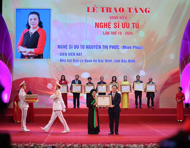 Ngọc hoàng Quốc Khánh, Xuân Bắc, Thanh Lam... nhận danh hiệu NSND-9