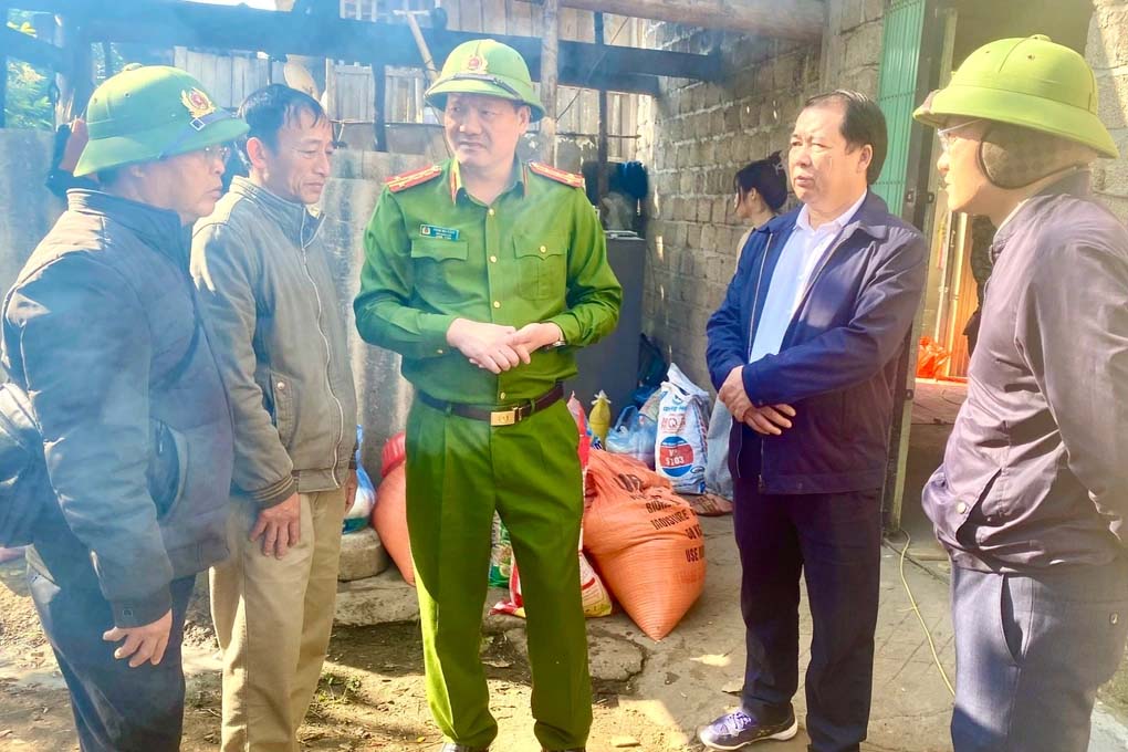 Huy động hơn 400 người truy tìm nghi phạm giết cô gái 21 tuổi ở Lai Châu-3