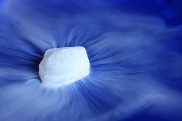 Thực khách thổ huyết khi dùng đá khô sau bữa ăn-2