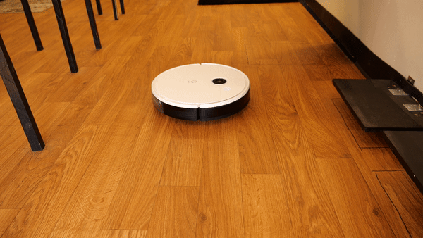 Không phải cứ robot hút bụi giá cao hơn là tốt hơn, có 3 điều cần chú ý để mua loại rẻ cũng ưng ý-1