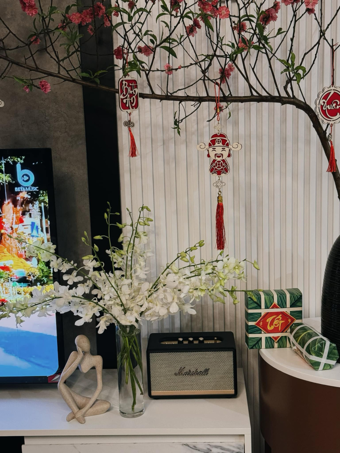 Vợ hotgirl của Thành Chung hé lộ bản thiết kế sau hai năm ở căn hộ cao cấp: Phòng khách tường kính cực xịn xò, view ngắm trọn Hà Nội-8