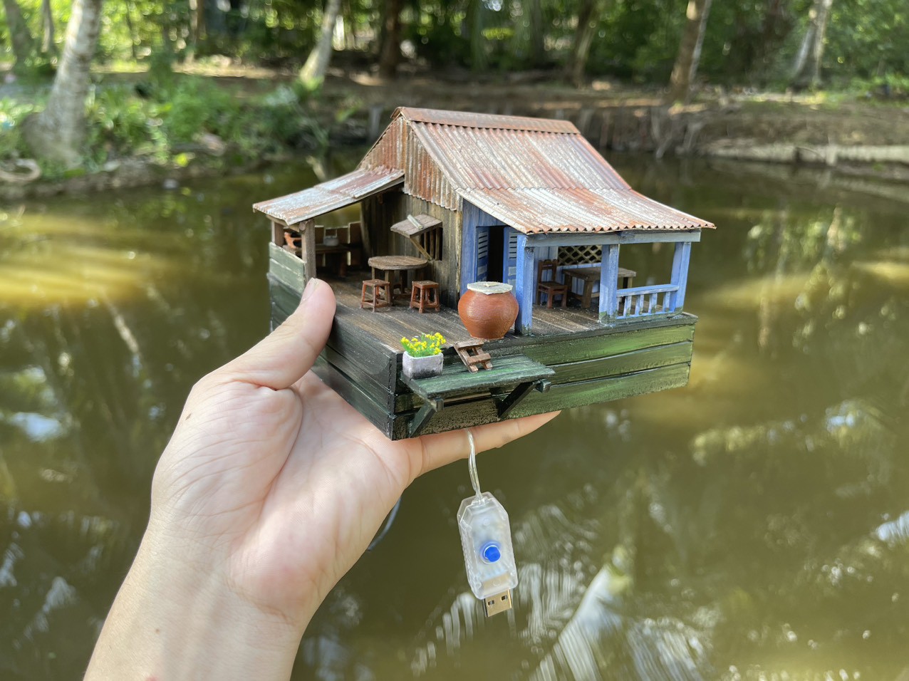 Làm những ngôi nhà nhỏ xinh, chàng trai miền Tây bán giá hàng chục triệu-2