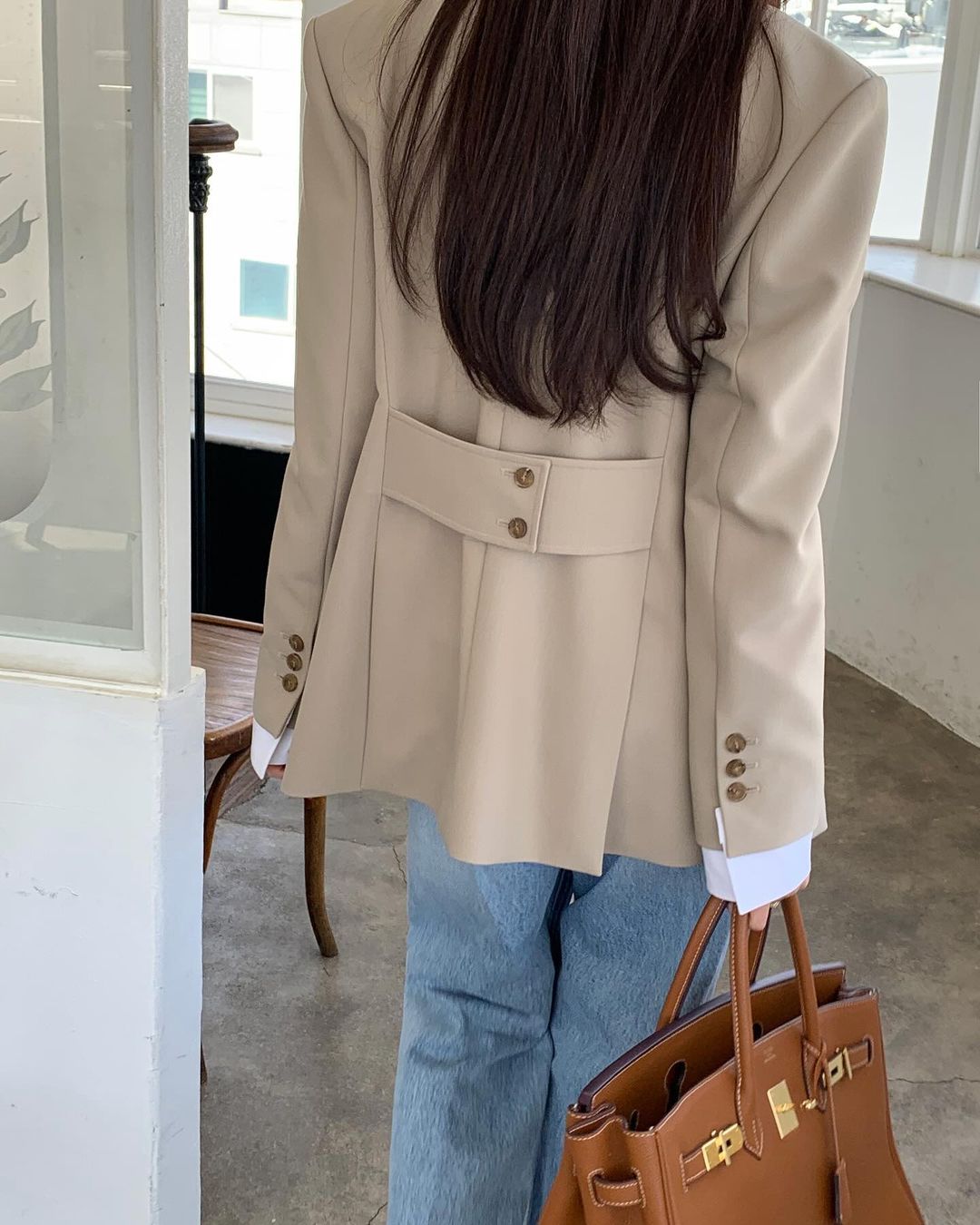 5 mẫu blazer nên có trong tủ đồ để luôn mặc đẹp mỗi ngày-8