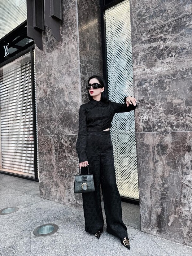 Bị chê mặc sến, Lệ Quyên đáp: Tận hưởng thôi, phong phú lên-1