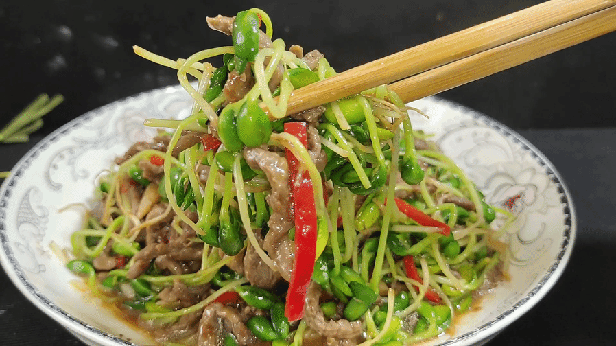 Loại rau nhân sâm xanh ít người biết, siêu vitamin, bổ máu, lợi gan, xào thịt bò cực giòn ngọt-1