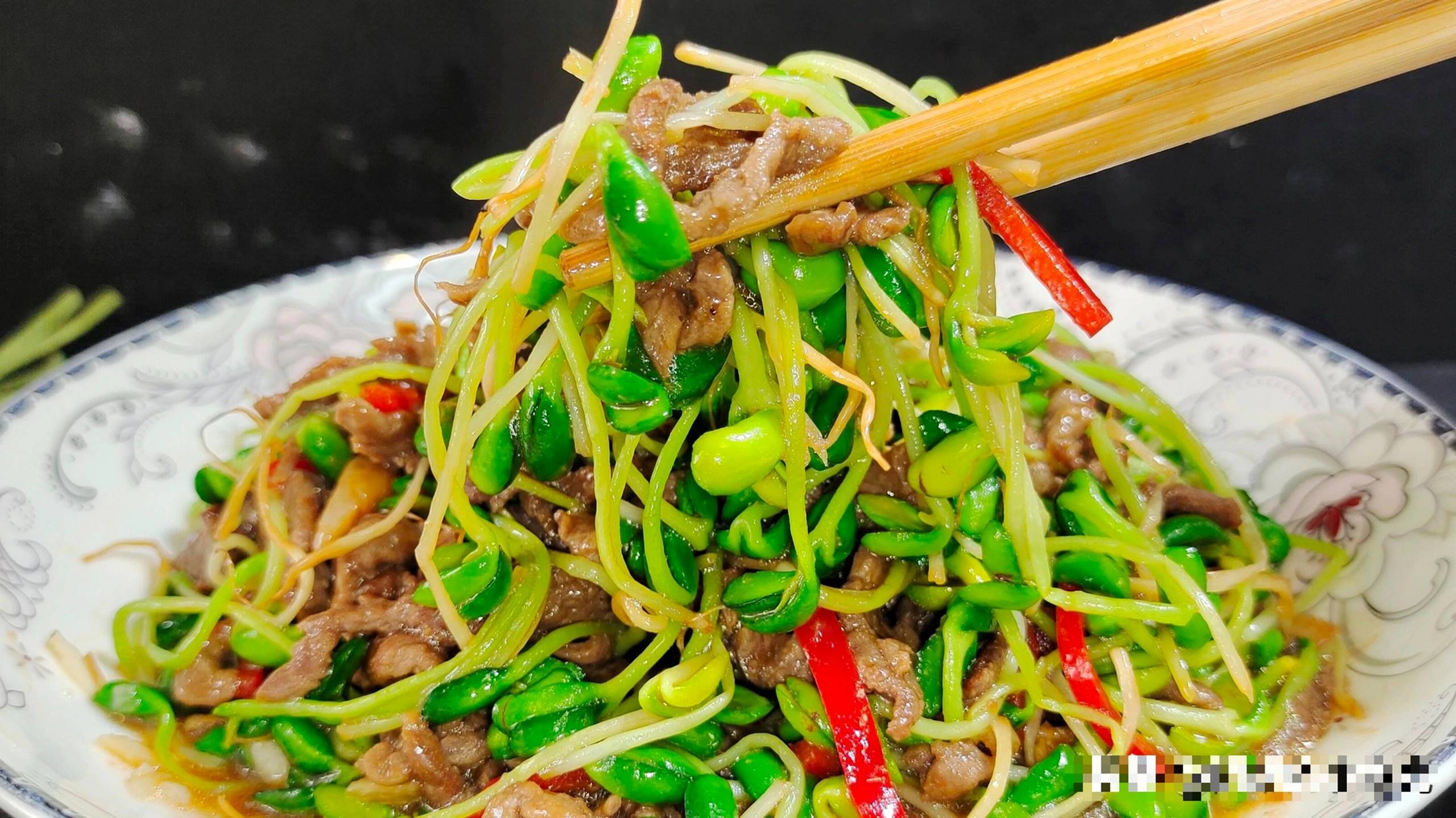 Loại rau nhân sâm xanh ít người biết, siêu vitamin, bổ máu, lợi gan, xào thịt bò cực giòn ngọt-12