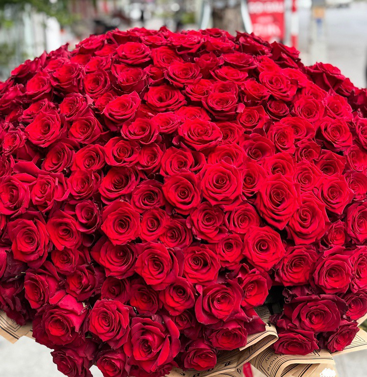 Chiêm ngưỡng lẵng hoa giá 50 triệu đồng của đại gia” mua tặng vợ ngày 8/3-7