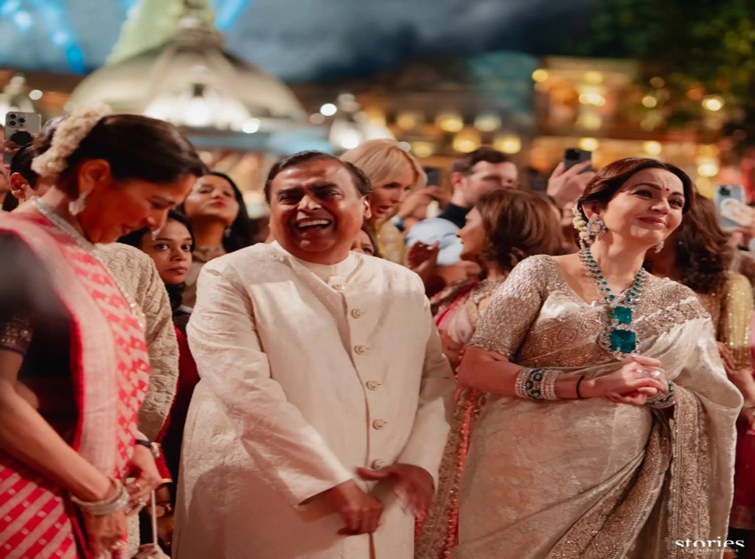 Chân dung đệ nhất phu nhân của tỷ phú giàu nhất châu Á: Từ nữ vũ công giản dị đến bà hoàng dinh thự nghìn tỷ, ngập trong đồ hiệu-3