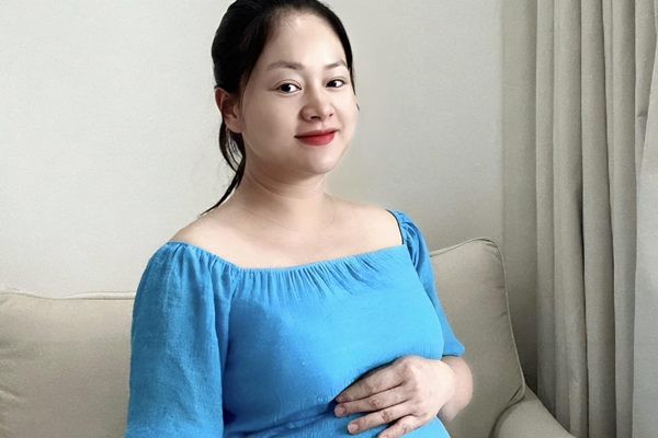 Người hâm mộ kể chuyện gia đình, diễn viên Lan Phương vào khuyên nhủ 1 câu mà ai cũng nức nở khen: Quả là bà mẹ khéo dạy con!-3