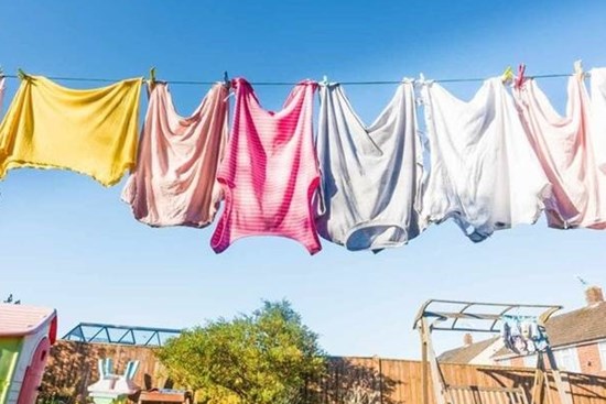 7 cách giúp quần áo khô nhanh trong mùa nồm ẩm, mưa phùn