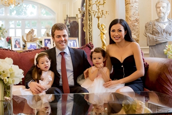 Nữ giám đốc được phong tặng NSND: Từng bán nhà, bán xe để bám trụ sân khấu, U50 vẫn sống không chồng, con-5