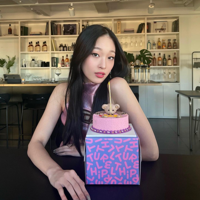 Cùng là con cháu trong nhà nhưng hội cậu ấm cô chiêu nhà Samsung không chơi với nhau, lập hội chơi riêng với nhiều khác biệt-4