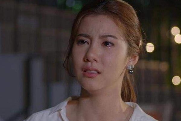 Tôi muốn phát điên khi thấy chồng ôm khúc gỗ, cẩn thận đặt vào phòng ngủ rồi lẩm bẩm trò chuyện một mình-2