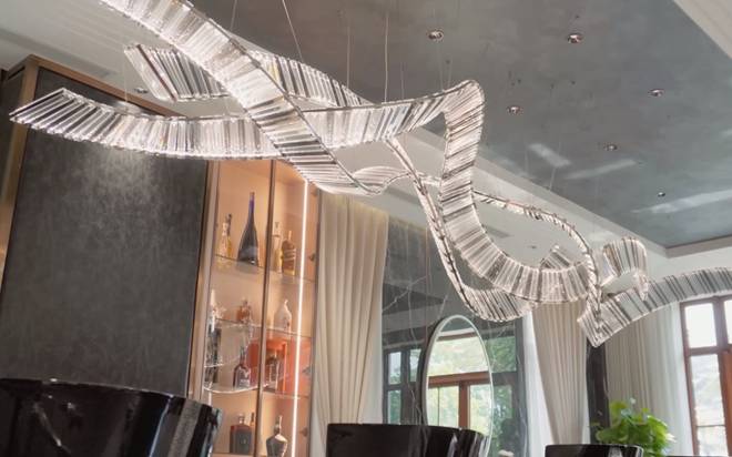 Hoài Tâm đột nhập biệt phủ gần 300 tỷ, hé lộ món đồ độc nhất vô nhị và chốn phòng the của Việt Hương-10