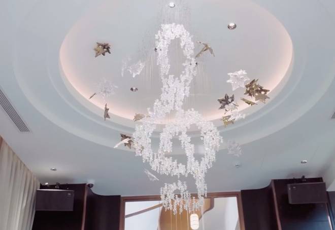 Hoài Tâm đột nhập biệt phủ gần 300 tỷ, hé lộ món đồ độc nhất vô nhị và chốn phòng the của Việt Hương-11