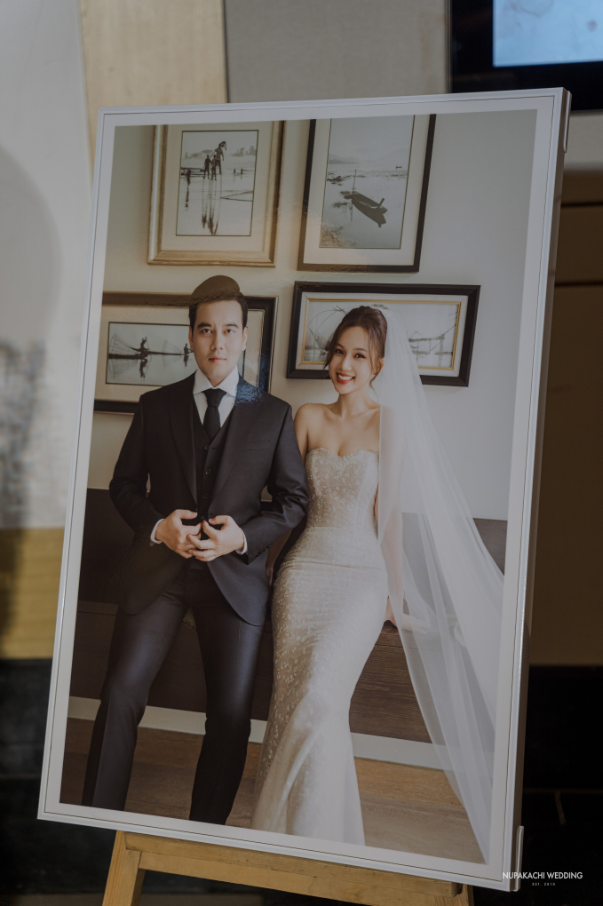 Lễ cưới của diễn viên Vbiz và chồng doanh nhân: Cô dâu diện váy 200 triệu khoe nhan sắc mỹ miều, dàn sao đổ bộ chúc mừng-14