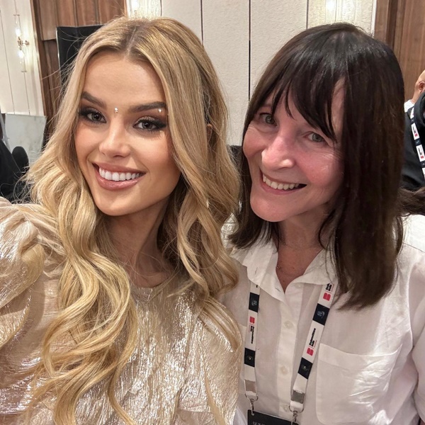 Vẻ đẹp tựa búp bê của tân Hoa hậu Thế giới-3