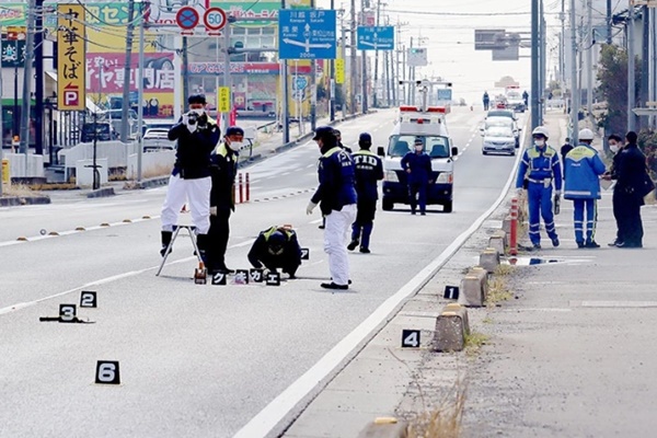 Vụ em bé người Việt ở Nhật bị xe cán tử vong: Tiết lộ lời khai sốc của tài xế gây tai nạn, lý do nạn nhân lao ra đường-1