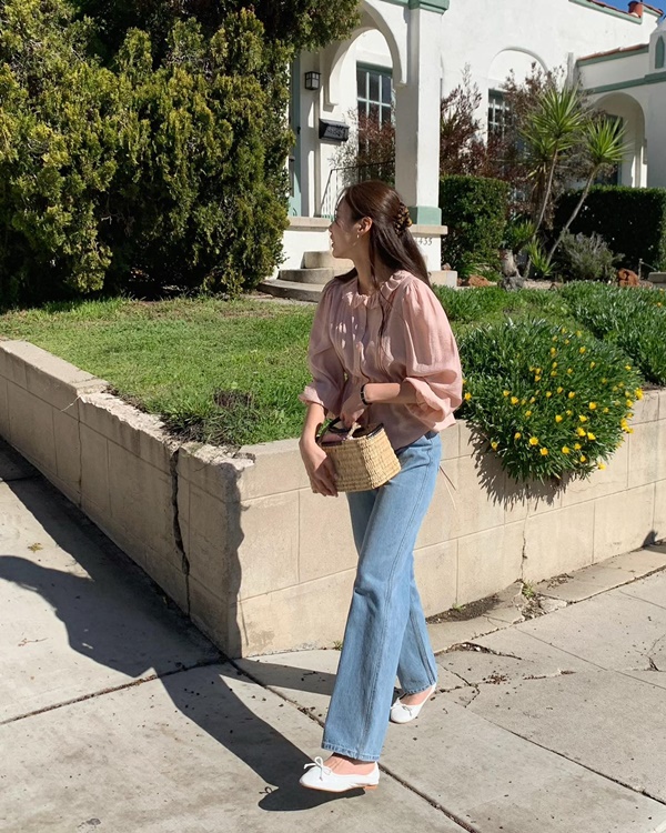 4 cách kết hợp áo sơ mi và quần jeans giúp bạn mặc đẹp trong mọi hoàn cảnh-8