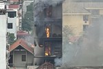 CLIP: Cháy nhà sách kinh hoàng tại Bình Phước-3