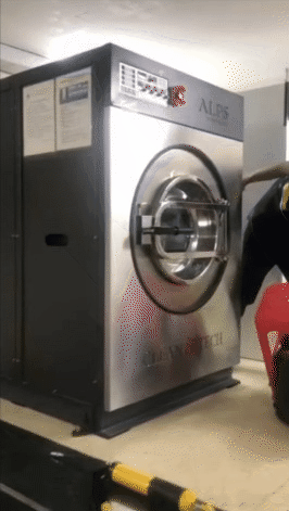 Tòa lâu đài phủ vàng sáng chói ở Ninh Bình gây bão mạng, chỉ riêng phòng giặt là đã ngốn hơn 1 tỷ đồng khiến chị em sốc ngang!-5