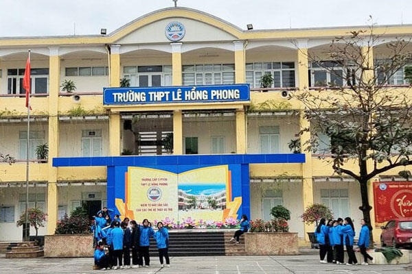 Học tiếp viên hàng không có hết nhiều tiền?-2