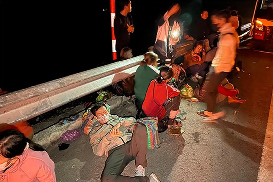 Nạn nhân kể lại giây phút kinh hoàng lúc xe khách lao vào xe tải ở Cam Lộ-La Sơn