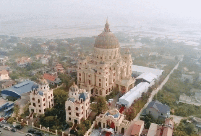Tòa lâu đài phủ vàng sáng chói ở Ninh Bình gây bão mạng, chỉ riêng phòng giặt là đã ngốn hơn 1 tỷ đồng khiến chị em sốc ngang!-13