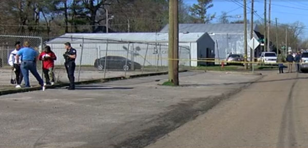 Xả súng hàng loạt ở bang Arkansas (Mỹ) khiến 3 người tử vong, 4 người bị thương-2