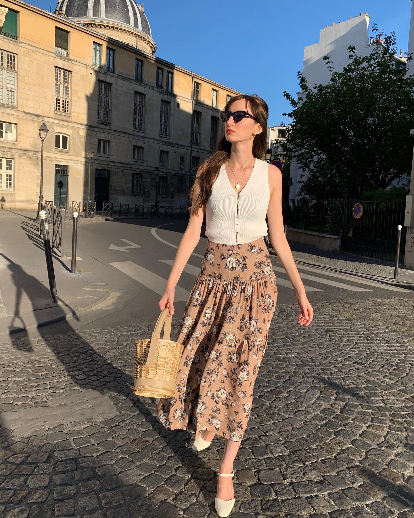 4 mẫu chân váy được phụ nữ Pháp diện nhiều nhất trong mùa xuân-3