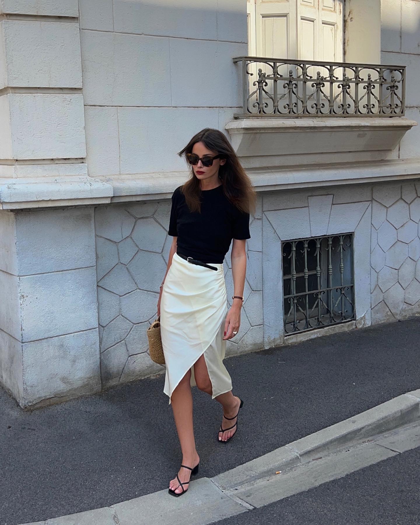 4 mẫu chân váy được phụ nữ Pháp diện nhiều nhất trong mùa xuân-7