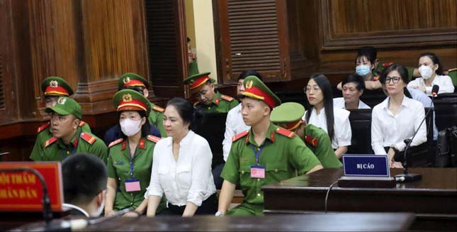 Xét xử phúc thẩm vụ bà Nguyễn Phương Hằng-1