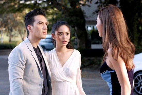 Ôm bụng bầu 7 tháng đi đánh ghen, tôi bẽ bàng khi “tiểu tam” đứng trước mặt