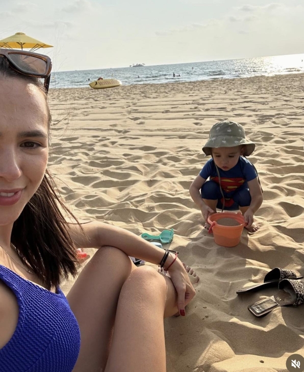 Vợ Việt kiều của Nguyễn Filip khoe ảnh diện bikini cuốn hút, nhan sắc mẹ một con vô cùng ngọt ngào-1