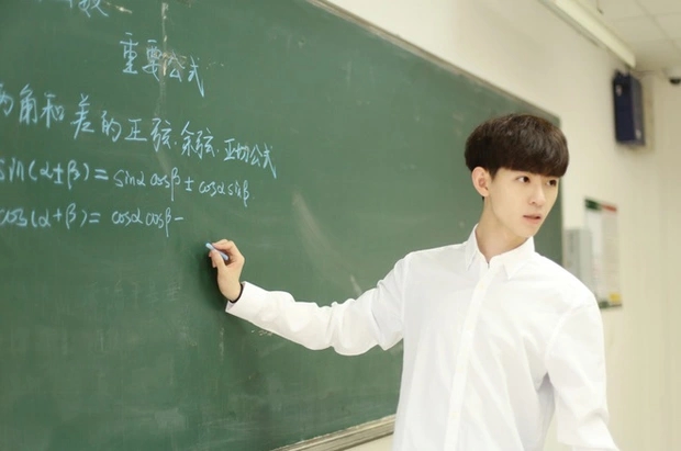 Cô gái đăng ảnh của cha lên MXH, không ngờ vài ngày sau netizen tràn vào bão bình luận: Không muốn tin là sự thật!-2