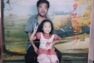 Cô gái đăng ảnh của cha lên MXH, không ngờ vài ngày sau netizen tràn vào 'bão bình luận': Không muốn tin là sự thật!