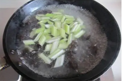 Nấu món này và mỗi tuần ăn 1 lần sẽ giúp giảm cân, loại bỏ tàn nhang và thanh lọc cơ thể tổng thể-5