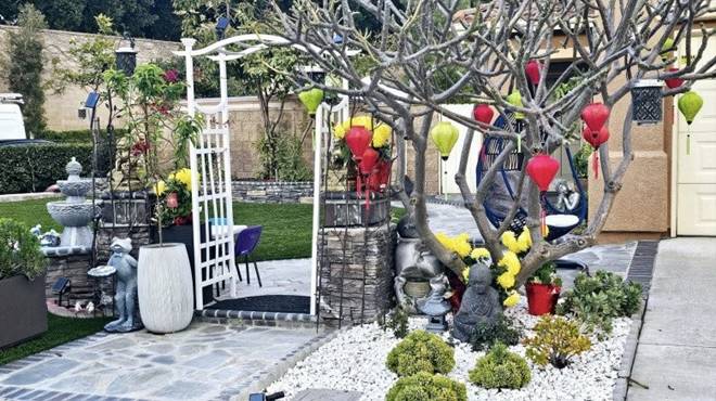 Khu vườn rộng của chị đẹp Thu Phương và ông xã Dũng Taylor trong biệt thự khang trang ở Mỹ-2