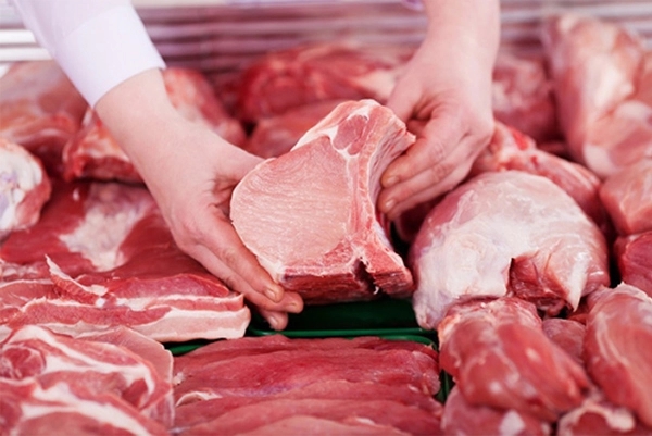 Thịt lợn trước khi bỏ tủ lạnh nhớ bôi thêm 1 lớp chất bảo quản tự nhiên: Để lâu vẫn tươi ngon như mới-1