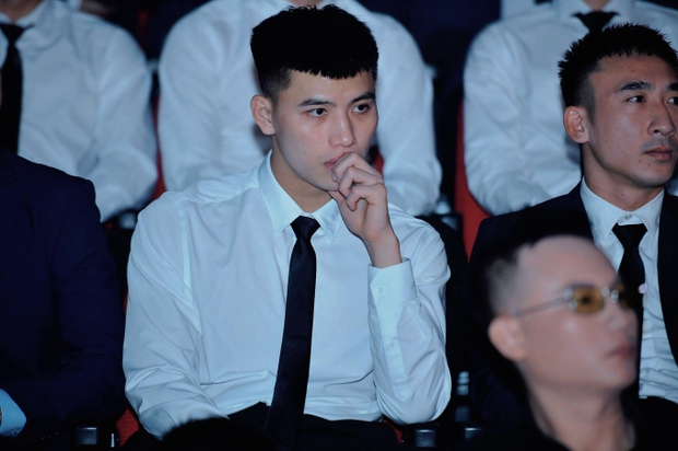 Top 5 cầu thủ đẹp trai nhất đội tuyển Việt Nam: Vị trí số 1 vừa điển trai lại còn giàu-8