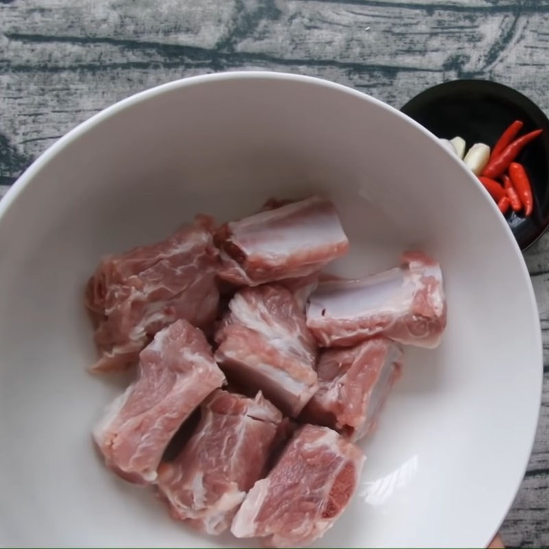 Công thức làm món sườn kho nước dừa, ăn rất hao cơm-2