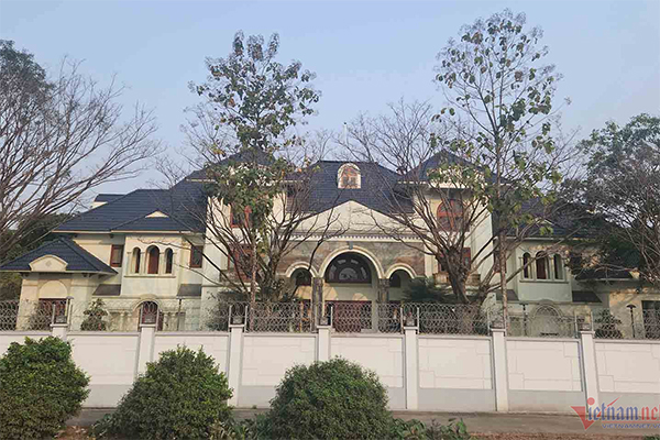 Vụ Phúc Sơn: Thu giữ trên 300 tỷ đồng, 500 lượng vàng, hơn 1.000 sổ đỏ-2