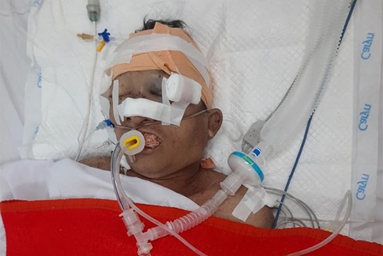 Phát thông báo khẩn, tìm người nhà cho nạn nhân bị tai nạn giao thông đang rất nguy kịch ở TPHCM