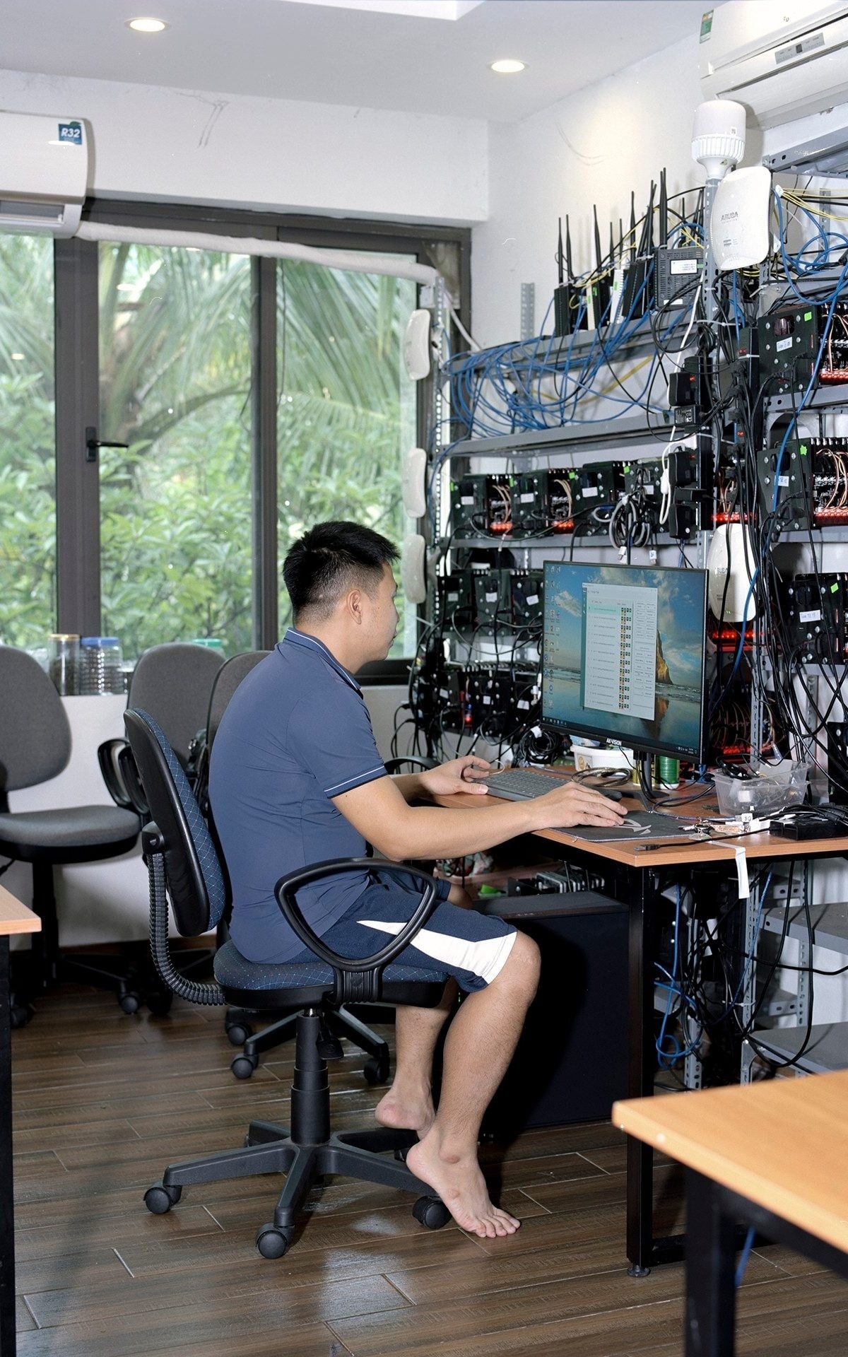 Bên trong những trại cày view, thao túng thuật toán Facebook, TikTok-6