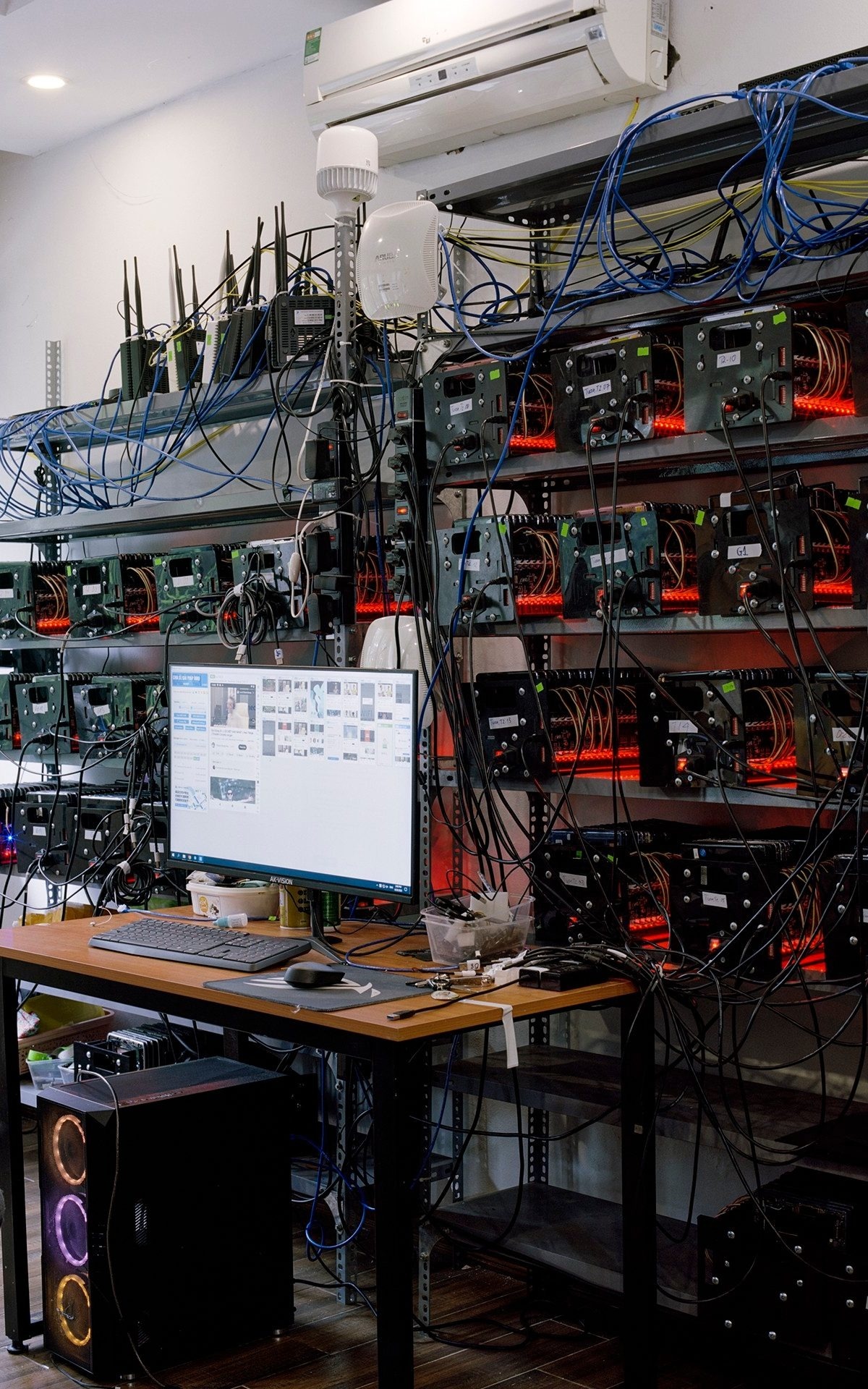 Bên trong những trại cày view, thao túng thuật toán Facebook, TikTok-7