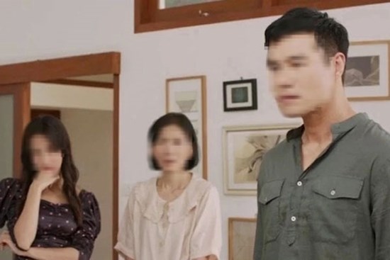 Trong đám giỗ bố chồng, chị dâu tuyên bố thẳng một câu khiến cả nhà đứng ngồi không yên