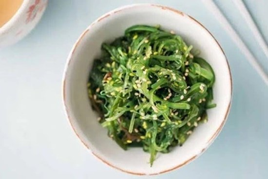 Loại rau “quốc dân” ở Hàn Quốc được coi là thuốc hạ đường huyết, “thần dược” cho tim mạch, đường ruột: Bán nhiều ở Việt Nam
