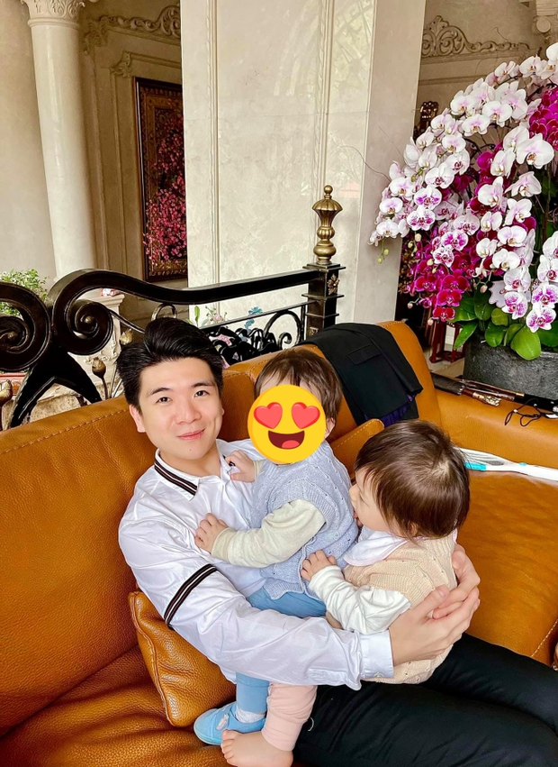 Thiếu gia tập đoàn nghìn tỷ có cuộc sống xa hoa, làm bố đơn thân gần 5 năm nhưng danh tính vợ vẫn là điều bí ẩn nhất!-6