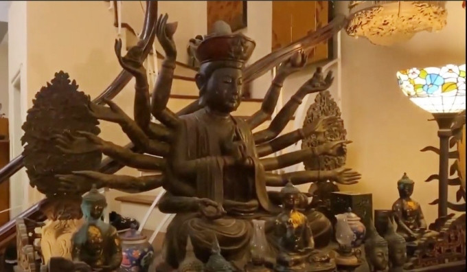 2 nơi ở đối lập phong cách của nữ Diva đầu tiên được phong NSND-8