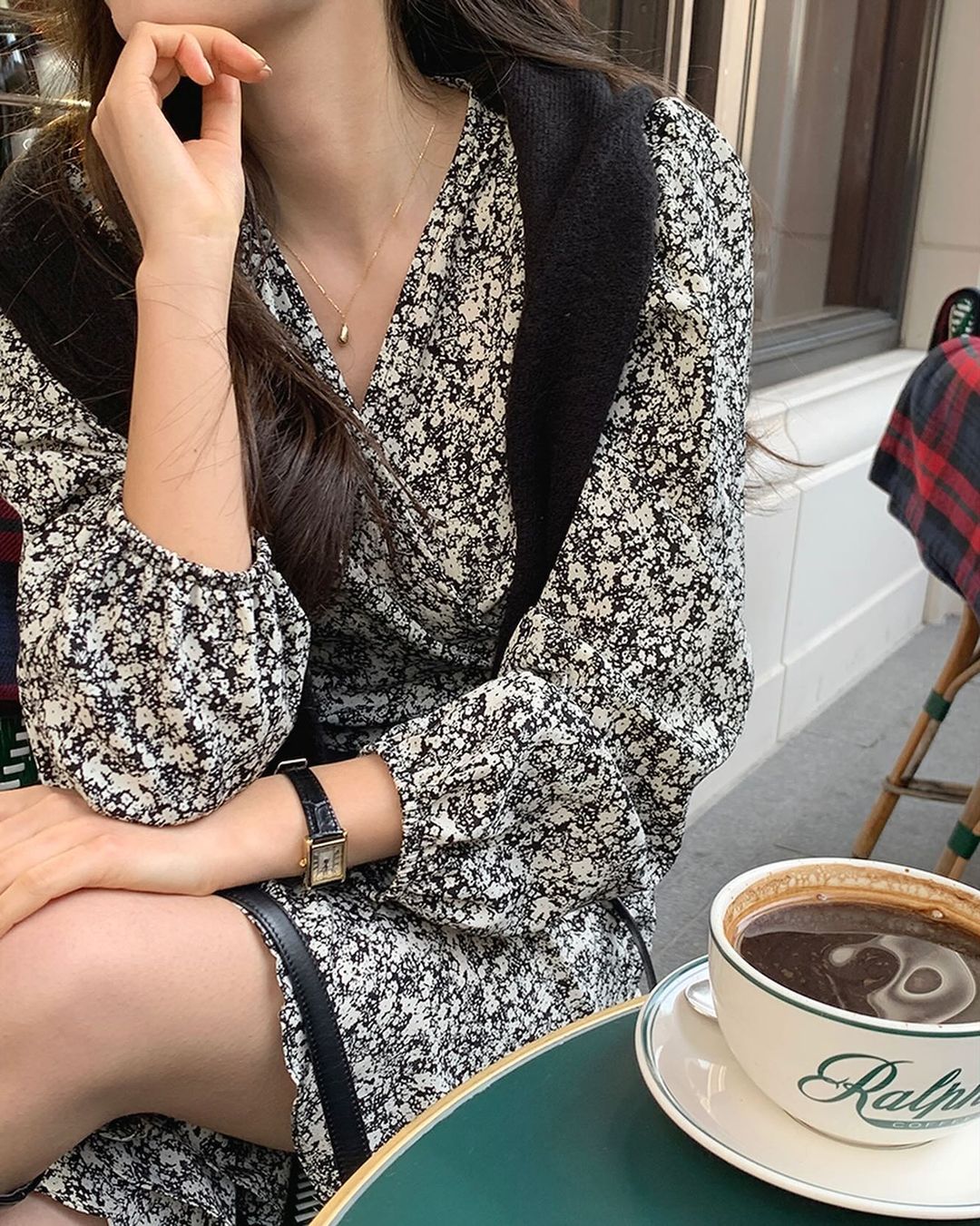 5 kiểu họa tiết hack tuổi, giúp bạn trông trẻ trung hơn-11